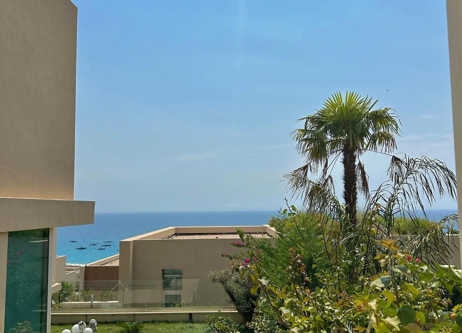 Pacific 2 Bedroom Villa Palase